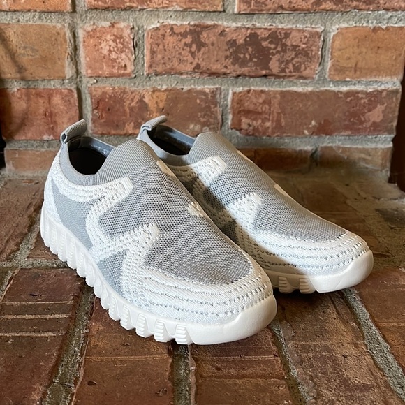 NWOT Bernie Mev New York Nadin Knit Slip On Sneakers - Picture 1 of 6